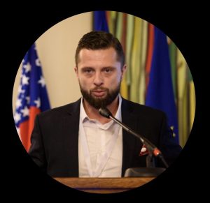 Contracte cu risc ridicat? Analiză critică a istoricului juridic și comercial al companiei Finacon